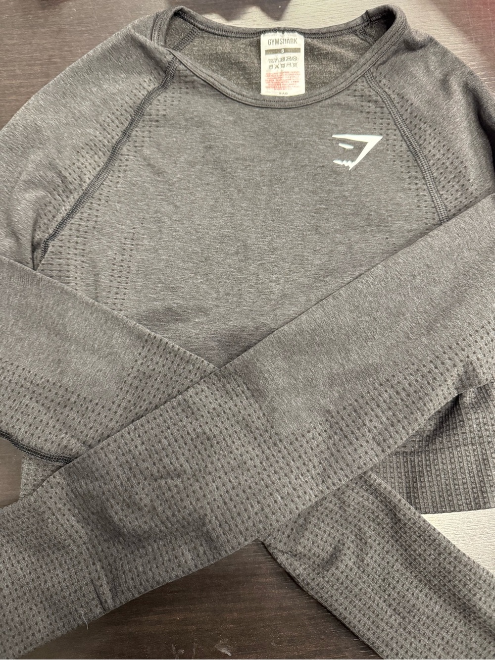 Gymshark cropped long sleeve workout shirt